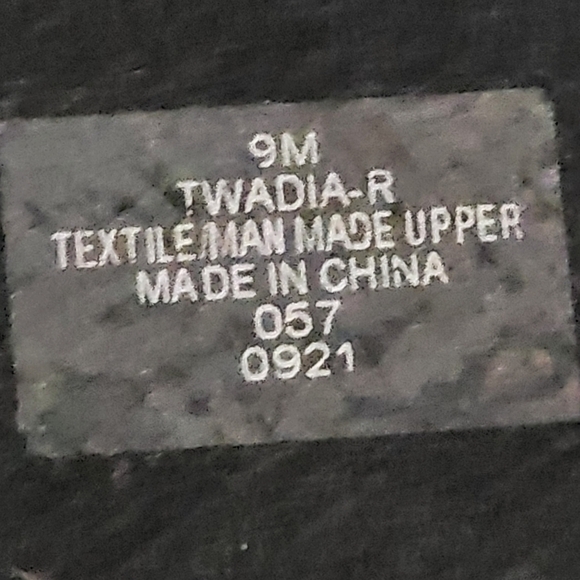 Tommy Hilfiger Women’s Black Velcro Strap ‘Adia’ Platform Sandals - Picture 7 of 7